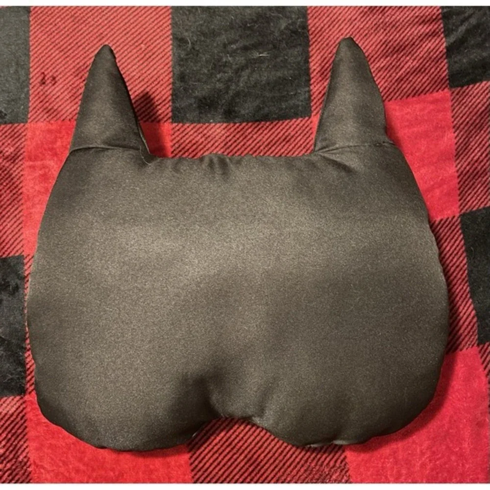 Black Cat Face‎ Gold Ears Whiskers Heart Nose Decor Accent Pillow 16